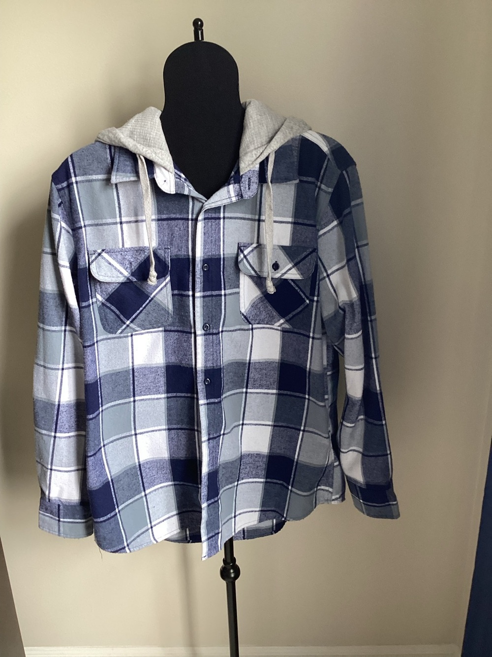 Free Planet hooded flannel shirt men’s Large blue plaid casual